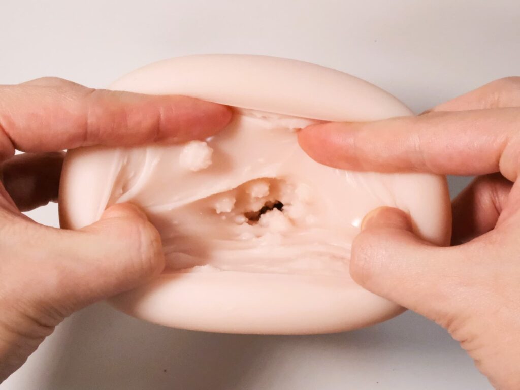 友達のママは僕のいいなりオナホをクパッとしてみた