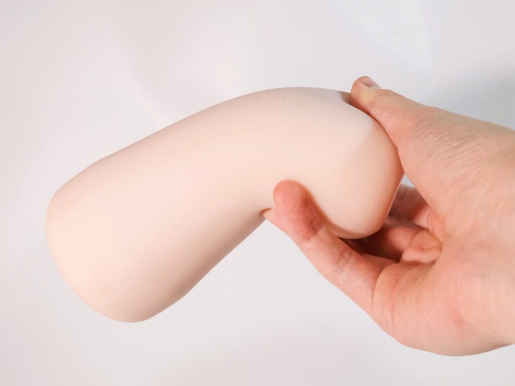 友達のママは僕のいいなりオナホのやわらかさ