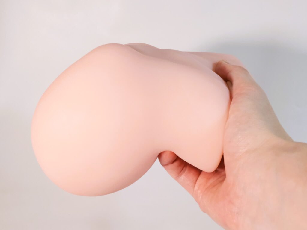 極上 膣肉生陰唇のやわらかさ