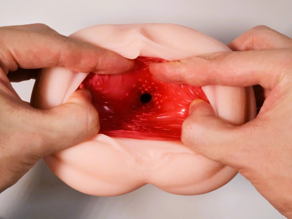 デカ女の一発注入W名器をクパッとしてみた