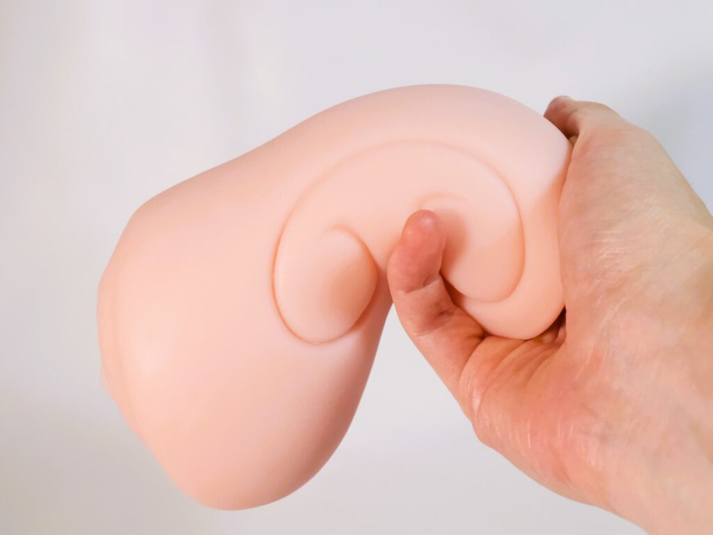 デカ女の一発注入W名器のやわらかさ