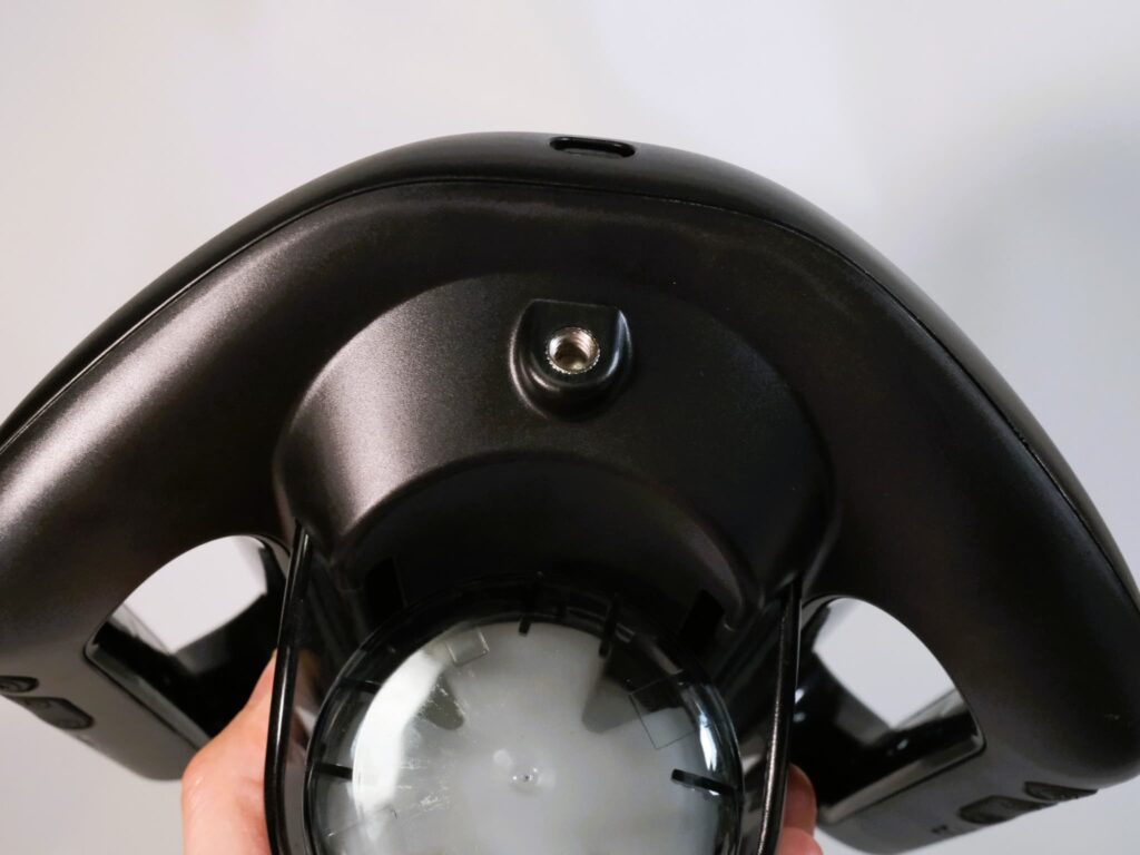 THE JETPACKのスマホホルダーのネジ穴