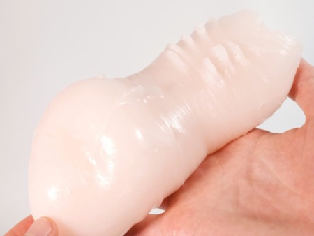 人妻なのにあなたの肉便器の内部突起