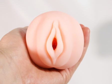 推し出し!レンタルコイビトの挿入口