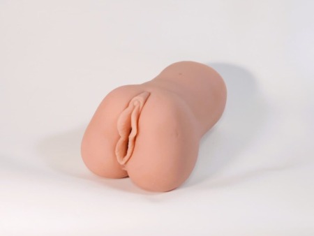 Cecile【岸和田セシル】というオナホール