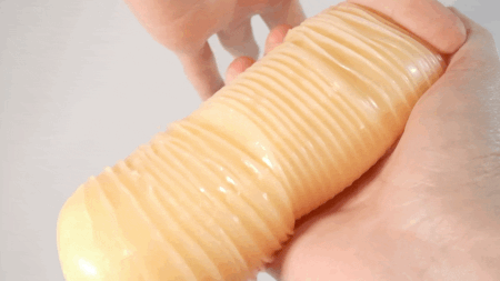 回転させるオナホ 「グランスレヴォリューション」の刺激感