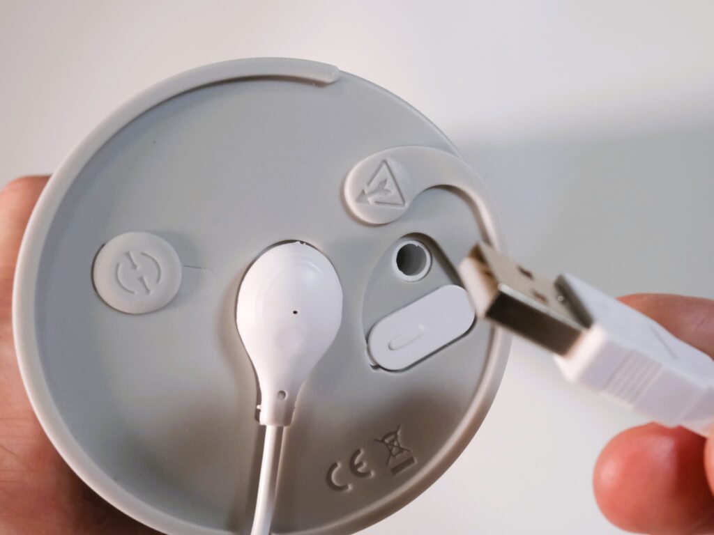 LOVENSE MAX2の充電方法