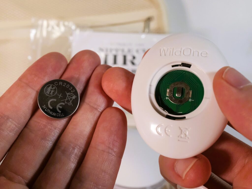 ニップルカップミライはボタン電池