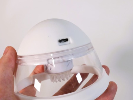 ニップルカップミライの充電口