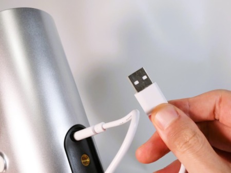 Solace Proの充電方法